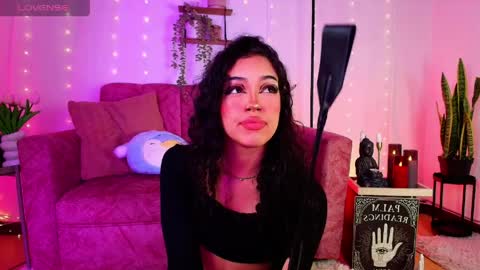 Sara Jhonson  online show from 15, 5, 2026