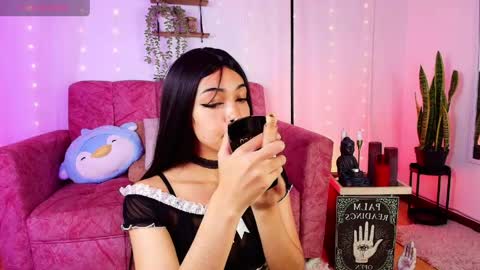 Sara Jhonson  online show from 28, 5, 2026