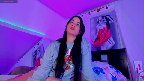 Snapshot of sara_leenn chatting on 23, 2, 2025 online show from 23, 2, 2025