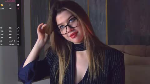 Sara online show from 6, 10, 2025