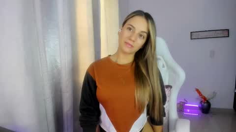 Snapshot of sara_lopez_28 chatting on 27, 2, 2025 Sara online show from 27, 2, 2025