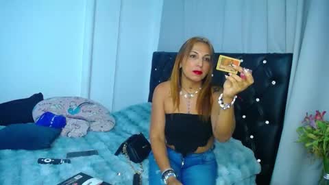 Snapshot of sara_parker__ chatting on 6, 10, 2025 Sara Parker online show from 6, 10, 2025