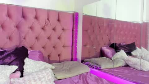 sara_ramirez0 online show from 11, 9, 2025