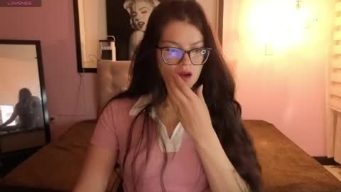 sara_valderrama_ online show from 14, 5, 2026