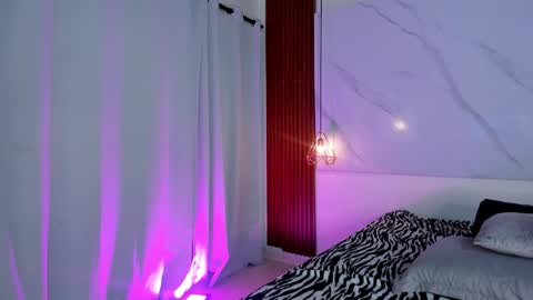 Snapshot of sara_zc chatting on 28, 11, 2025 sara_zc online show from 28, 11, 2025