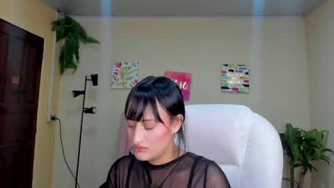 Sarah Ramirez online show from 6, 2, 2025