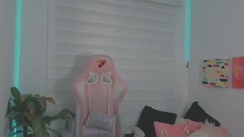 Sarah Ramirez online show from 18, 9, 2025