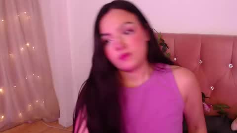 Snapshot of saraa_swett chatting on 25, 2, 2025 online show from 25, 2, 2025