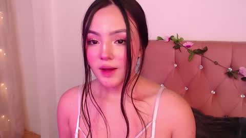 Snapshot of saraa_swett chatting on 1, 3, 2025 online show from 1, 3, 2025