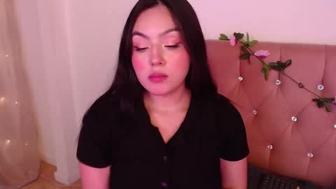 Snapshot of saraa_swett chatting on 3, 3, 2025 online show from 3, 3, 2025