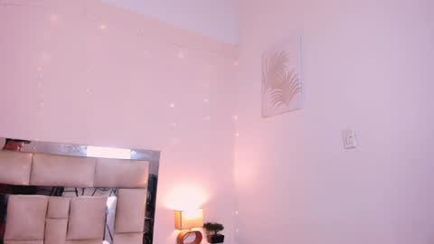 Sara And Stiven online show from 23, 1, 2025