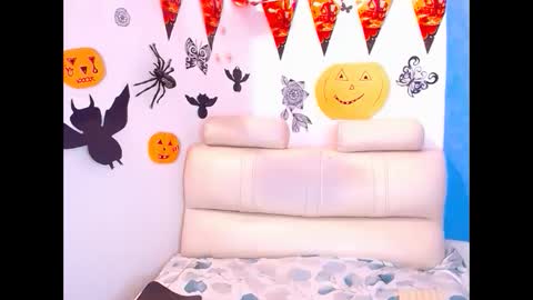 Sarah online show from 12, 10, 2025