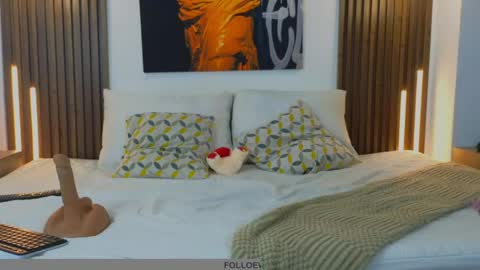 Snapshot of saracutie_ chatting on 3, 6, 2026 Sara online show from 3, 6, 2026