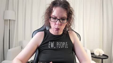 Snapshot of saradesirexo chatting on 7, 3, 2026 Sara Desire online show from 7, 3, 2026