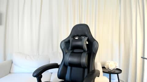 Snapshot of saradesirexo chatting on 13, 3, 2026 Sara Desire online show from 13, 3, 2026