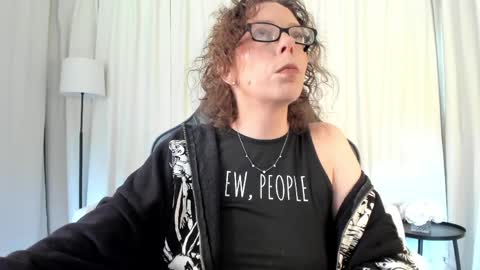 Snapshot of saradesirexo chatting on 1, 4, 2026 Sara Desire online show from 1, 4, 2026