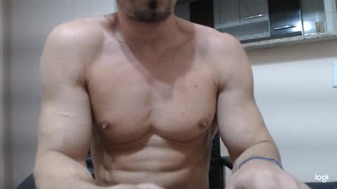 saradorj92 online show from 5, 12, 2024