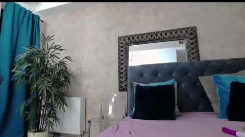 saraelise online show from 6, 5, 2026