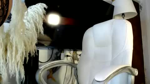 CALL ME LOVE SARITA online show from 24, 9, 2025