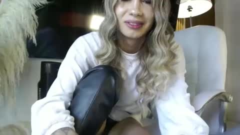 CALL ME LOVE SARITA online show from 3, 10, 2025