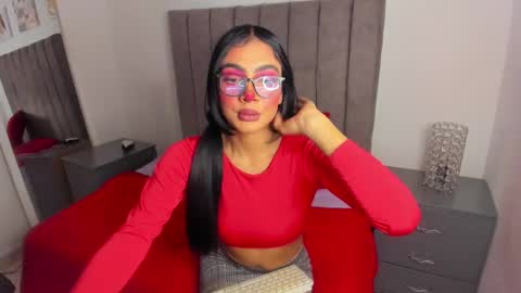 sarah__bigboobs online show from 3, 2, 2025