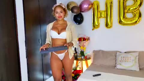 Snapshot of sarah__cinnamon chatting on 17, 6, 2026 sarah cinnamon online show from 17, 6, 2026