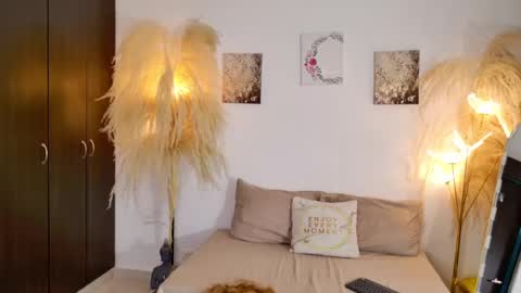 Snapshot of sarah__cinnamon chatting on 16, 7, 2026 sarah cinnamon online show from 16, 7, 2026