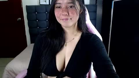 Snapshot of sarah__moon1 chatting on 20, 2, 2025 Sarah Moon online show from 20, 2, 2025