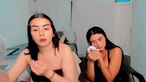 Snapshot of sarah_angelll chatting on 1, 2, 2025 sarah online show from 1, 2, 2025
