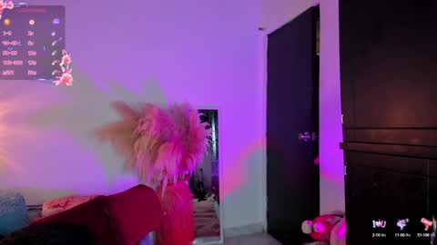 Sarah Valkiria  IG  Sar lanister online show from 4, 2, 2025