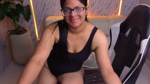 sarah_bay_tx online show from 13, 6, 2026