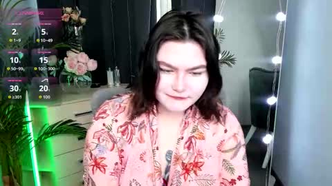 Snapshot of sarah_blush chatting on 26, 9, 2025 Sarah NTMU online show from 26, 9, 2025