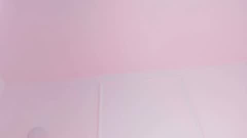 Snapshot of sarah_bonneth chatting on 6, 4, 2026 Sarah Bonneth online show from 6, 4, 2026