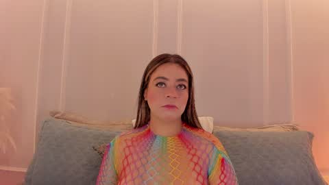Sarah Bonneth online show from 12, 6, 2026
