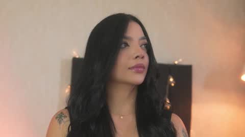 Snapshot of sarah_hiill chatting on 27, 4, 2026 online show from 27, 4, 2026