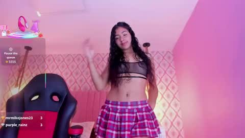 SARAH KEYS  online show from 30, 9, 2025