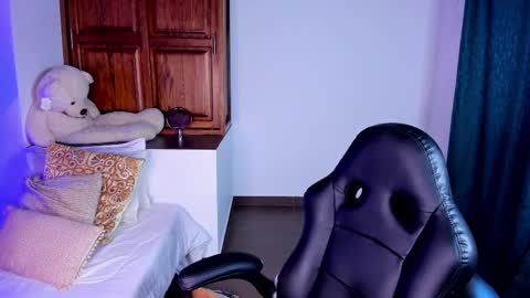 Snapshot of sarah_montale chatting on 20, 2, 2025 Sarah Independent model online show from 20, 2, 2025