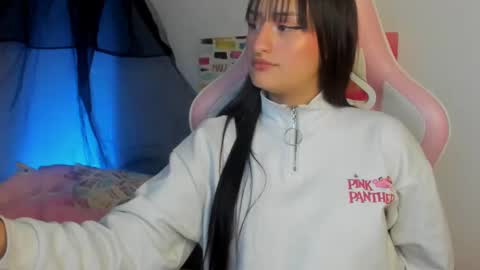 Sarah Ramirez online show from 27, 12, 2024