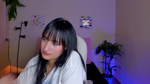 Sarah Ramirez online show from 13, 2, 2025