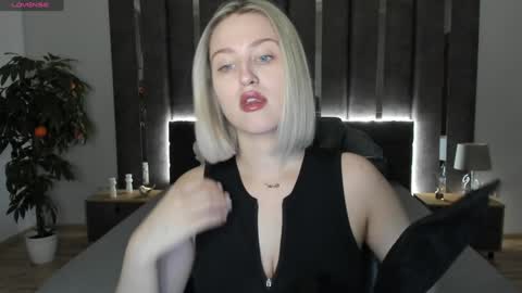 Sarah online show from 15, 12, 2024