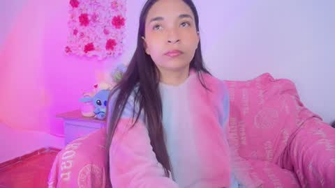 sarahajhoness online show from 5, 4, 2026