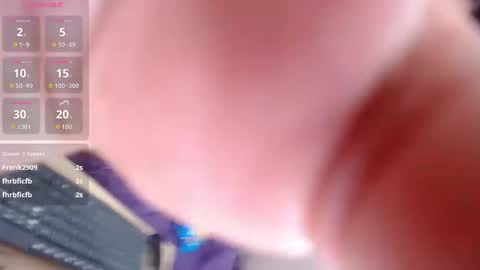 Snapshot of sarahbowiie chatting on 11, 11, 2025 SarahBowiie online show from 11, 11, 2025