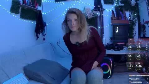 sarahdellisonn online show from 27, 11, 2025