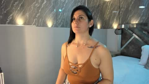 Sarah Deyvis online show from 23, 12, 2024