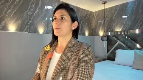 Sarah Deyvis online show from 26, 12, 2024