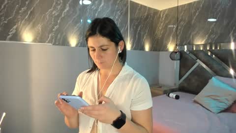 Sarah Deyvis online show from 29, 12, 2024