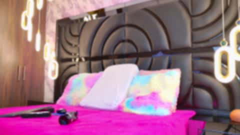 Snapshot of sarahgrey18 chatting on 17, 1, 2025 Sarah online show from 17, 1, 2025
