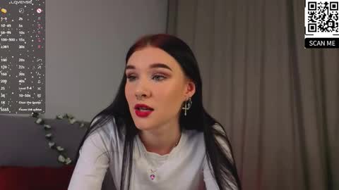 Snapshot of sarahhunny chatting on 28, 9, 2025 Sarah online show from 28, 9, 2025