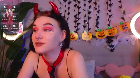 Snapshot of sarahhunny chatting on 31, 10, 2025 Sarah online show from 31, 10, 2025