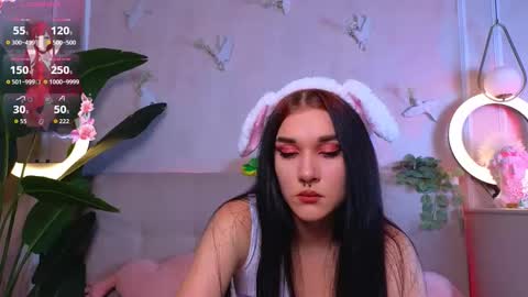 Snapshot of sarahhunny chatting on 2, 11, 2025 Sarah online show from 2, 11, 2025